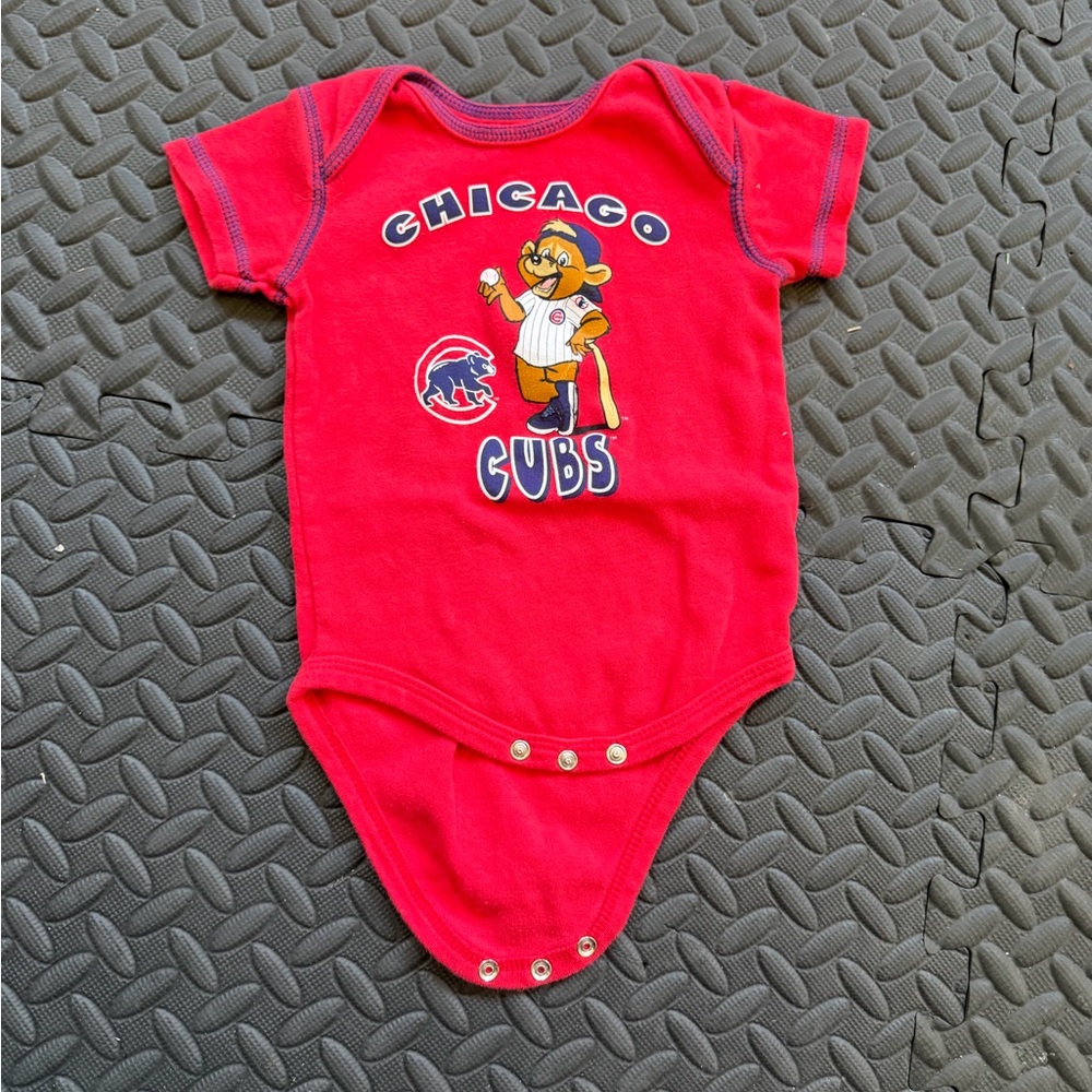 Genuine Merchandise Red Chicago Cubs Baby One-Piece Bodysuit